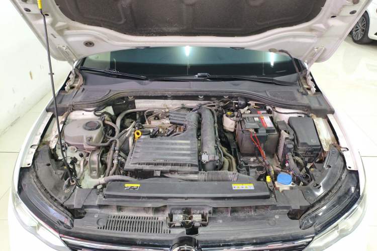 Used Volkswagen Golf 2023 280TSI DSG Pro Engine Bay