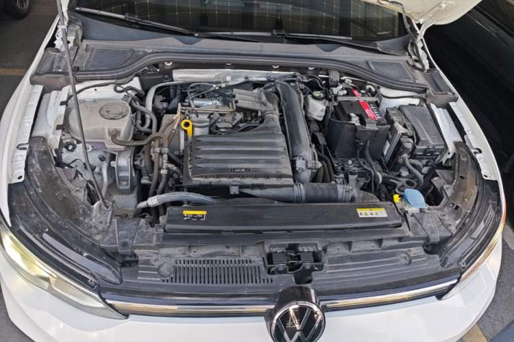 Used Volkswagen Golf 2023 280TSI DSG Pro Engine Bay