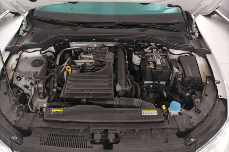 Used Volkswagen Golf 2023 Facelift 280TSI DSG Pro Engine Bay