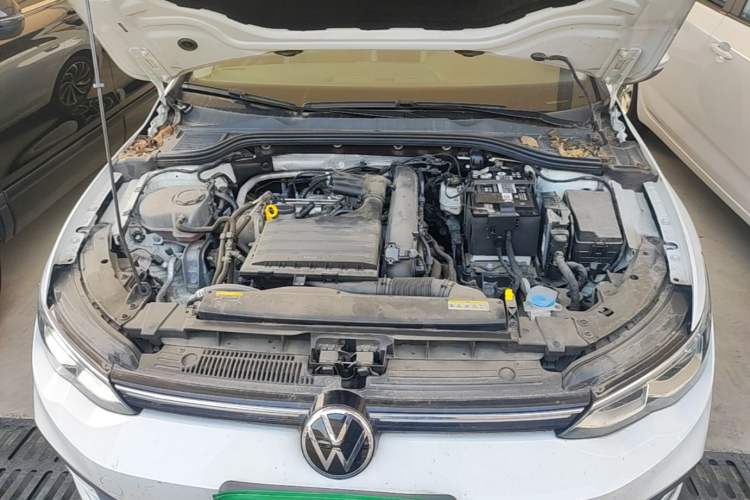 Used Volkswagen Golf 2023 280TSI DSG Pro Engine Bay