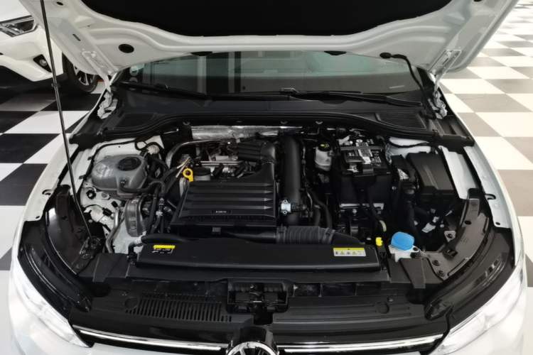 Used Volkswagen Golf 2023 Facelift 280TSI DSG Pro Engine Bay