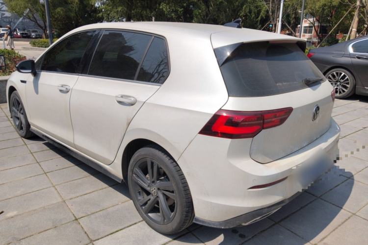 Used Volkswagen Golf 2023 Facelift 280TSI DSG R-Line Exterior 2