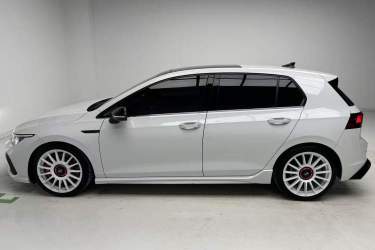 Used Volkswagen Golf 2023 Facelift 280TSI DSG Pro Exterior 3
