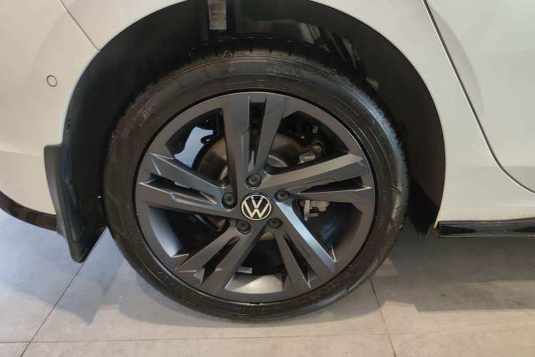 Used Volkswagen Golf 2023 Facelift 280TSI DSG R-Line Lite Exterior 5
