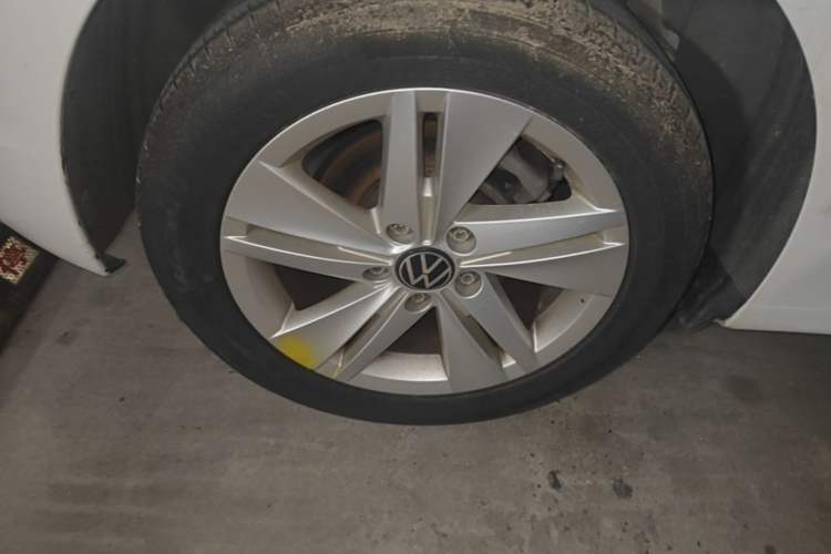 Used Volkswagen Golf 2023 200TSI DSG Exterior 5
