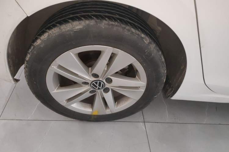 Used Volkswagen Golf 2023 200TSI DSG Exterior 5