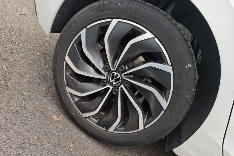 Used Volkswagen Golf 2023 Facelift 280TSI DSG Pro Exterior 5