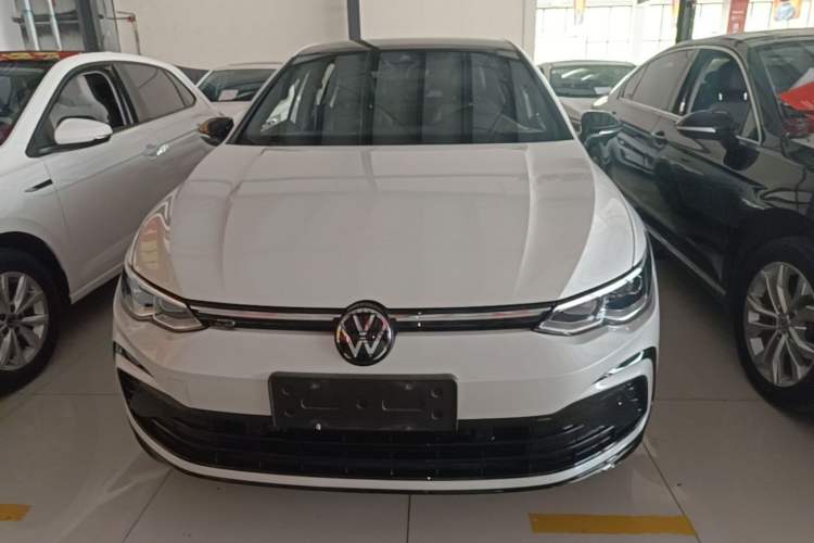 Used Volkswagen Golf 2023 Facelift 280TSI DSG R-Line Front