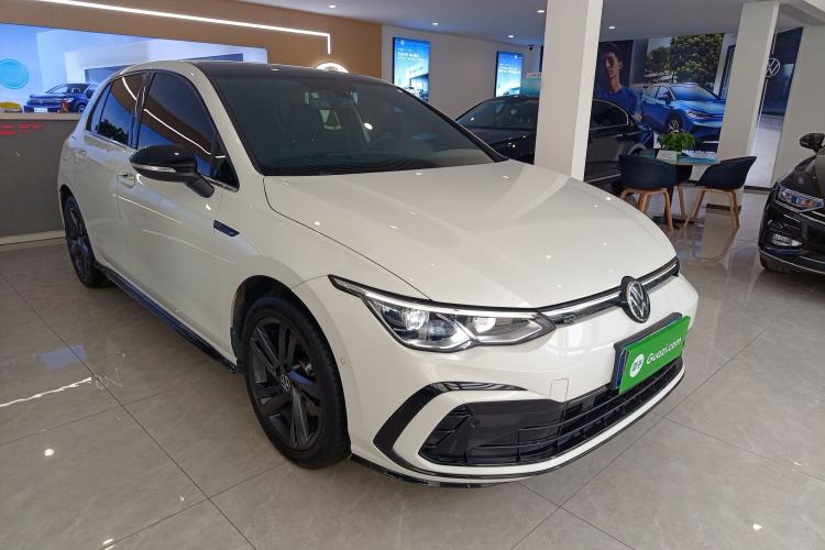 Used Volkswagen Golf 2023 Facelift 280TSI DSG R-Line Lite Front Right 45 Deg