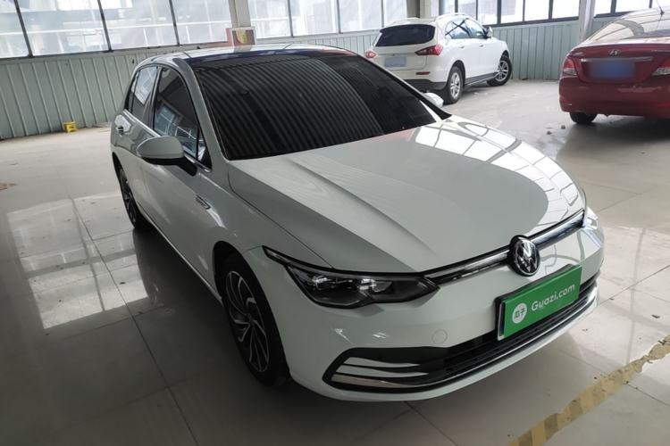 Used Volkswagen Golf 2023 Facelift 280TSI DSG Pro Front Right 45 Deg