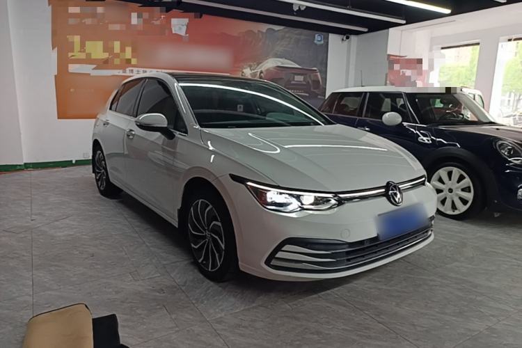 Used Volkswagen Golf 2023 Facelift 280TSI DSG Pro Front Right 45 Deg