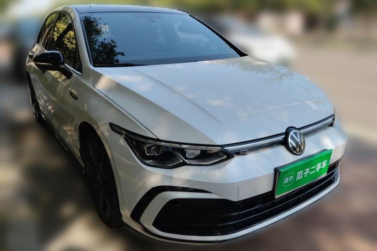 Used Volkswagen Golf 2023 280TSI DSG R-Line Lite Front Right 45 Deg