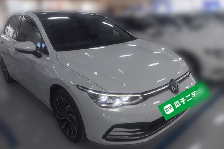 Used Volkswagen Golf 2023 Facelift 280TSI DSG Pro Front Right 45 Deg