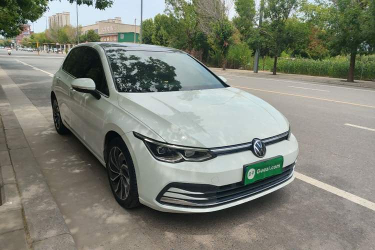 Used Volkswagen Golf 2023 Facelift 280TSI DSG Pro Front Right 45 Deg