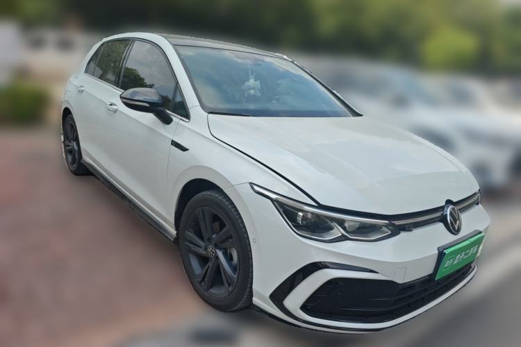 Used Volkswagen Golf 2023 280TSI DSG R-Line Lite Front Right 45 Deg