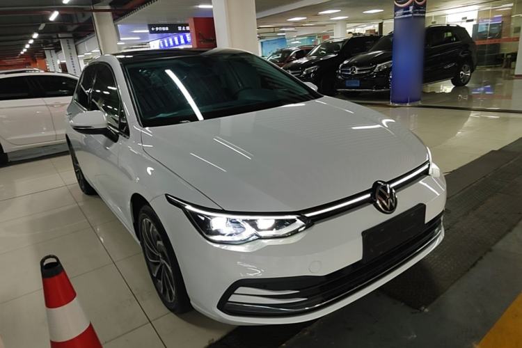 Used Volkswagen Golf 2023 Facelift 280TSI DSG Pro Front Right 45 Deg
