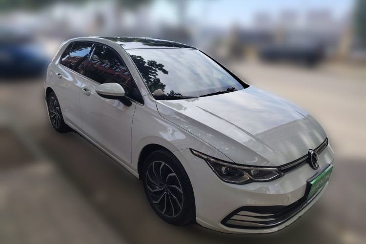 Used Volkswagen Golf 2023 Facelift 280TSI DSG Pro Front Right 45 Deg