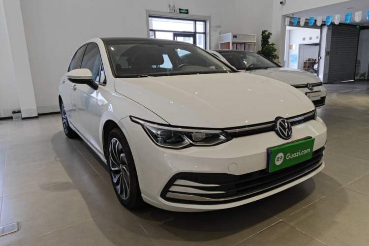 Used Volkswagen Golf 2023 Facelift 280TSI DSG Pro Front Right 45 Deg