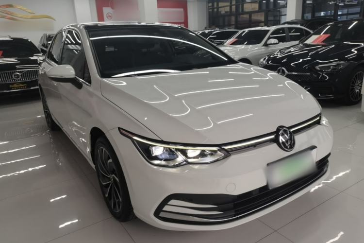 Used Volkswagen Golf 2023 Facelift 280TSI DSG Pro Front Right 45 Deg