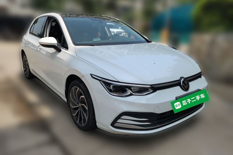 Used Volkswagen Golf 2023 Facelift 280TSI DSG Pro Front Right 45 Deg