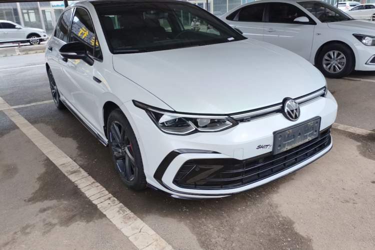 Used Volkswagen Golf 2023 280TSI DSG R-Line Lite Front Right 45 Deg