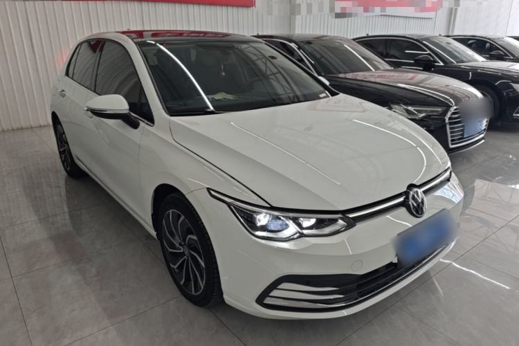 Used Volkswagen Golf 2023 Facelift 280TSI DSG Pro Front Right 45 Deg