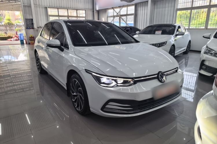 Used Volkswagen Golf 2023 Facelift 280TSI DSG Pro Front Right 45 Deg
