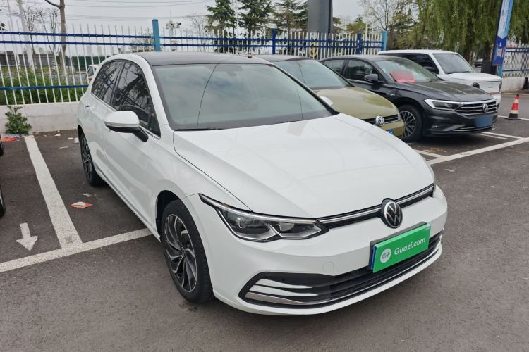 Used Volkswagen Golf 2023 Facelift 280TSI DSG Pro Front Right 45 Deg