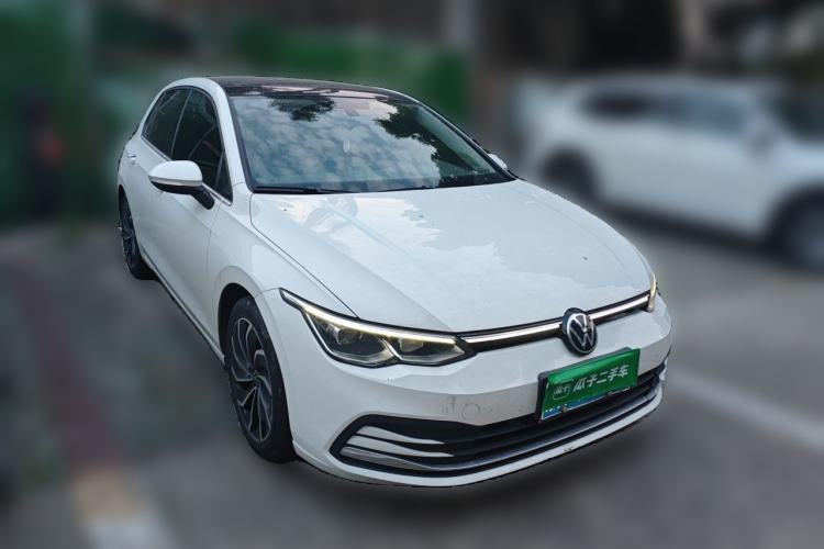 Used Volkswagen Golf 2023 280TSI DSG Pro Front Right 45 Deg