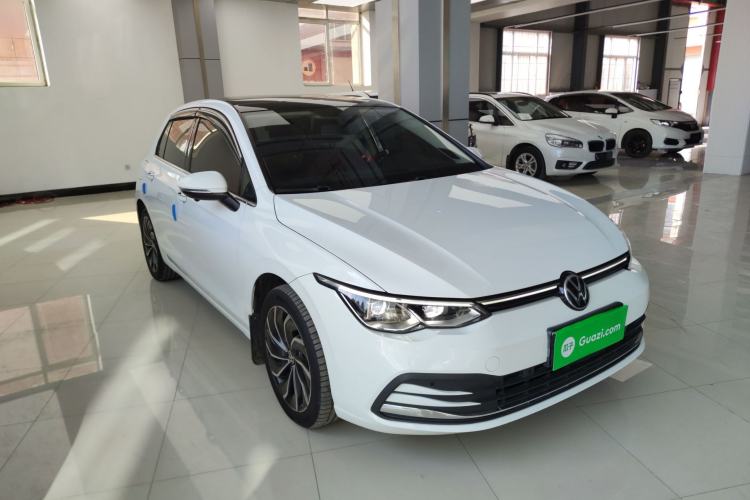Used Volkswagen Golf 2023 280TSI DSG Pro Front Right 45 Deg