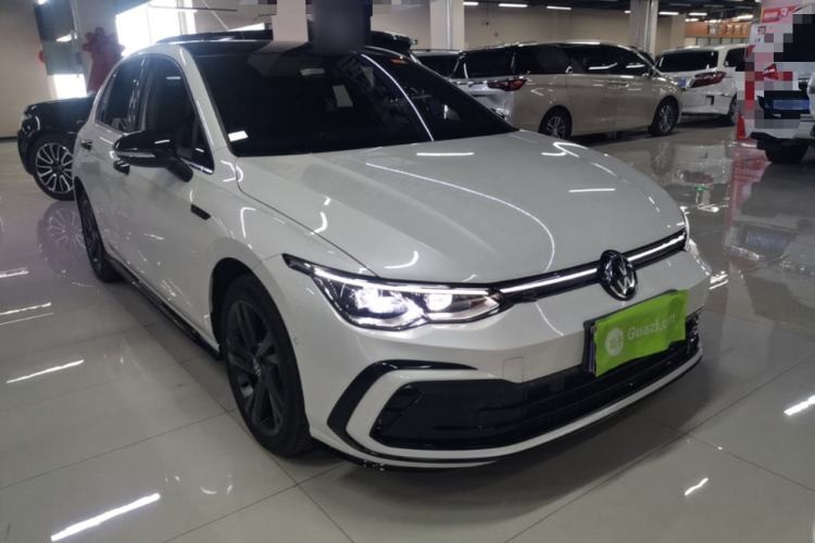 Used Volkswagen Golf 2023 Facelift 280TSI DSG R-Line Lite Front Right 45 Deg