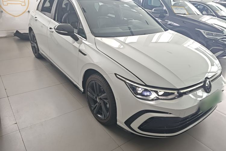 Used Volkswagen Golf 2023 Facelift 280TSI DSG R-Line Front Right 45 Deg