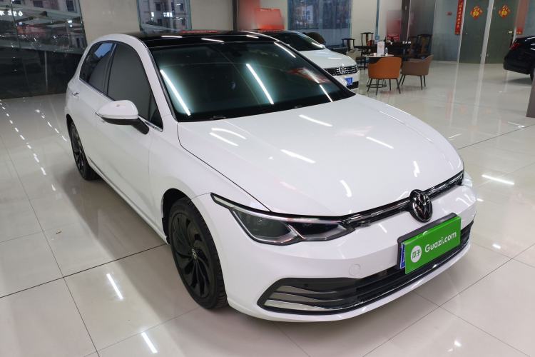 Used Volkswagen Golf 2023 280TSI DSG Pro Front Right 45 Deg