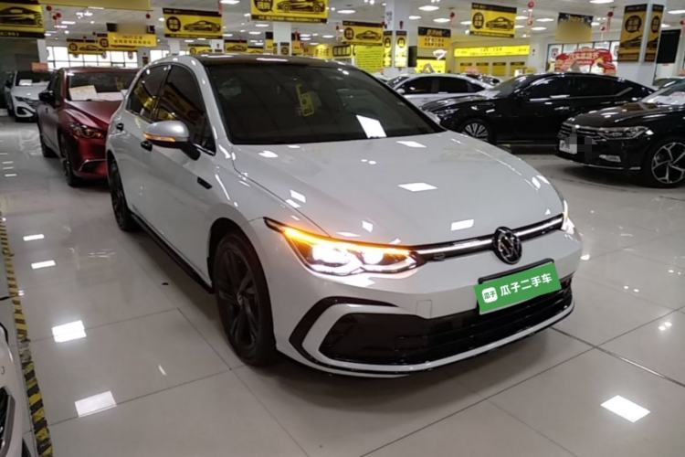 Used Volkswagen Golf 2023 Facelift 280TSI DSG R-Line Lite Front Right 45 Deg