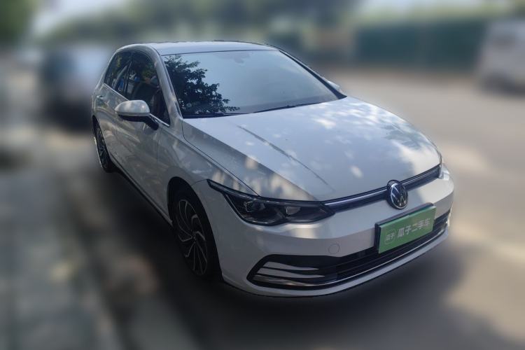 Used Volkswagen Golf 2023 Facelift 280TSI DSG Pro Front Right 45 Deg