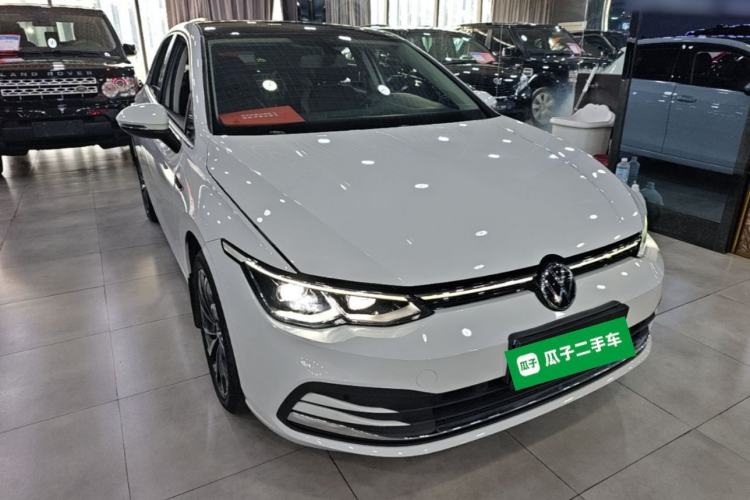 Used Volkswagen Golf 2023 Facelift 280TSI DSG Pro Front Right 45 Deg