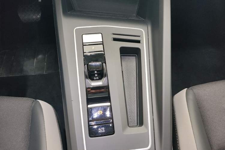 Used Volkswagen Golf 2023 Facelift 280TSI DSG Pro Gear Lever