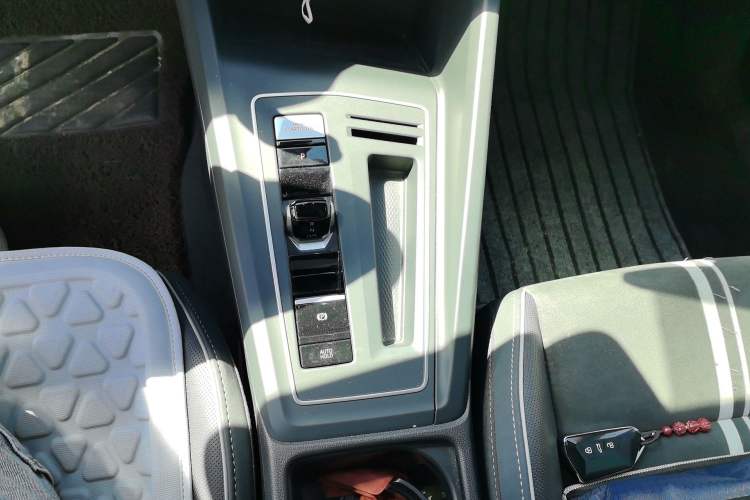 Used Volkswagen Golf 2023 280TSI DSG R-Line Lite Gear Lever