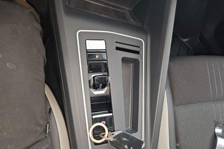 Used Volkswagen Golf 2023 Facelift 280TSI DSG Pro Gear Lever