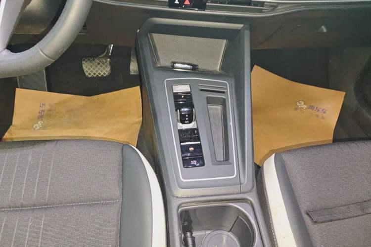 Used Volkswagen Golf 2023 Facelift 280TSI DSG Pro Gear Lever