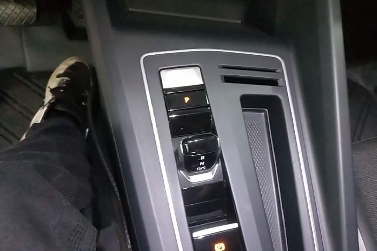 Used Volkswagen Golf 2023 Facelift 280TSI DSG Pro Gear Lever