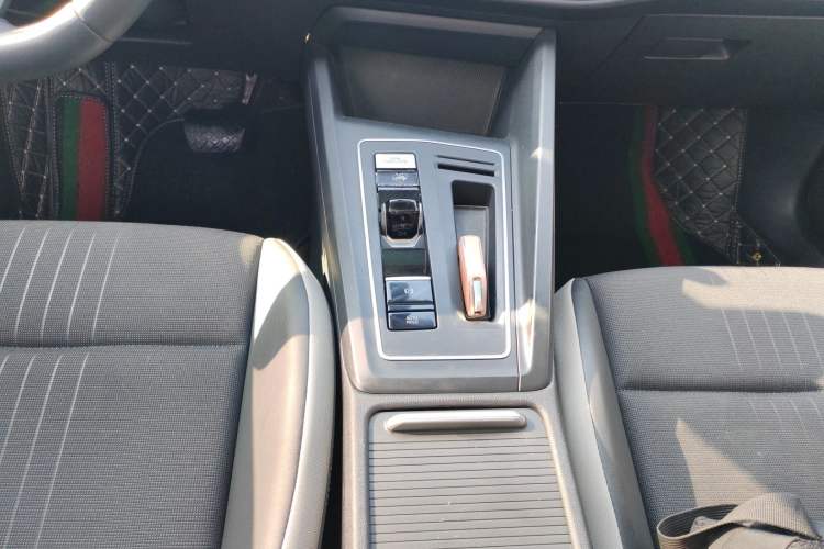 Used Volkswagen Golf 2023 280TSI DSG Pro Gear Lever
