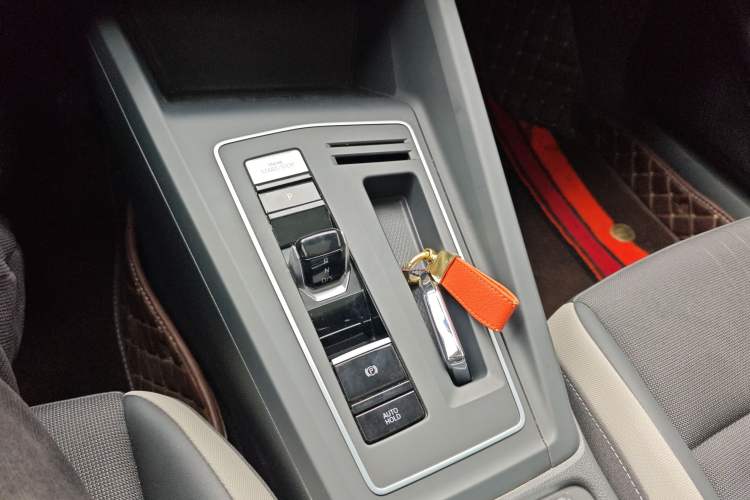 Used Volkswagen Golf 2023 Facelift 280TSI DSG Pro Gear Lever
