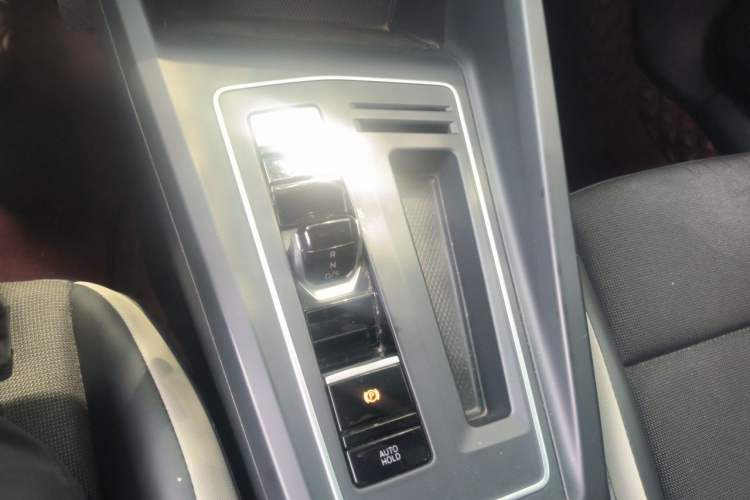 Used Volkswagen Golf 2023 280TSI DSG Pro Gear Lever