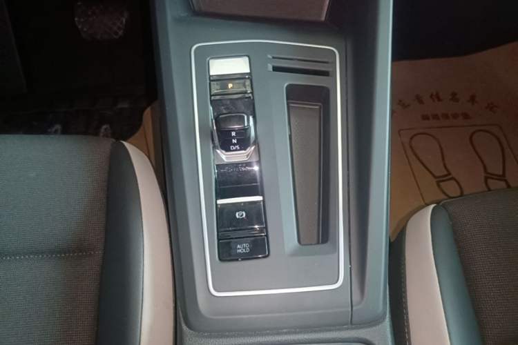 Used Volkswagen Golf 2023 Facelift 280TSI DSG Pro Gear Lever