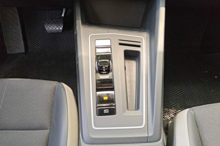 Used Volkswagen Golf 2023 Facelift 280TSI DSG Pro Gear Lever