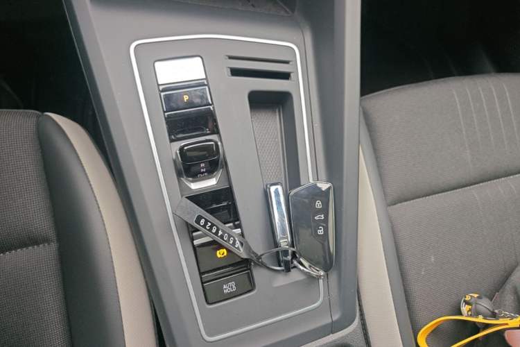 Used Volkswagen Golf 2023 Facelift 280TSI DSG Pro Gear Lever