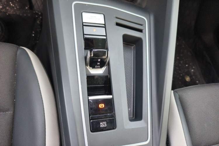 Used Volkswagen Golf 2023 Facelift 280TSI DSG Pro Gear Lever