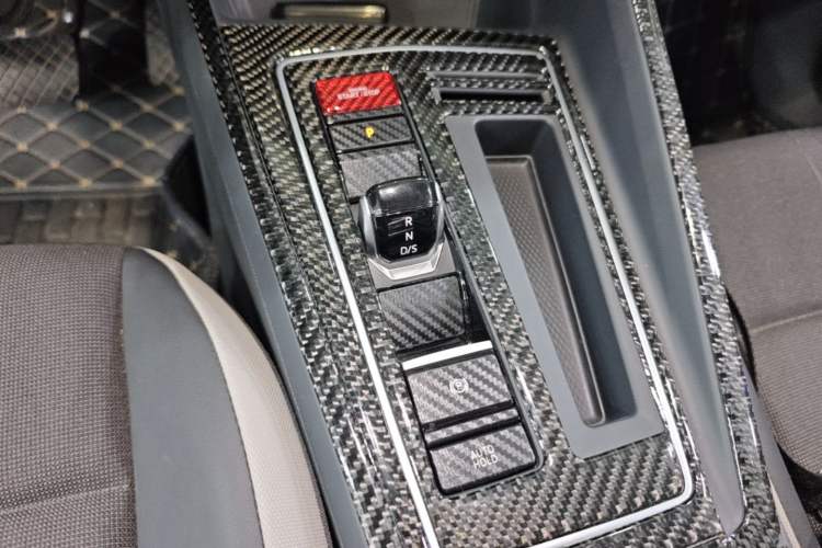 Used Volkswagen Golf 2023 Facelift 280TSI DSG Pro Gear Lever