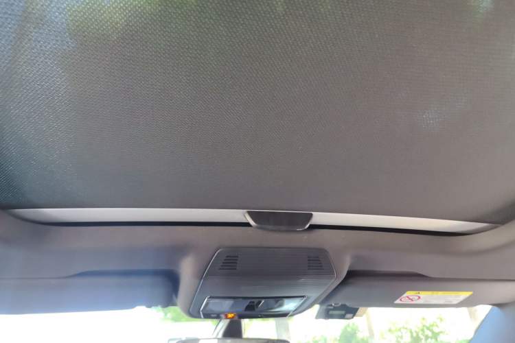 Used Volkswagen Golf 2023 Facelift 280TSI DSG R-Line Lite Headliner